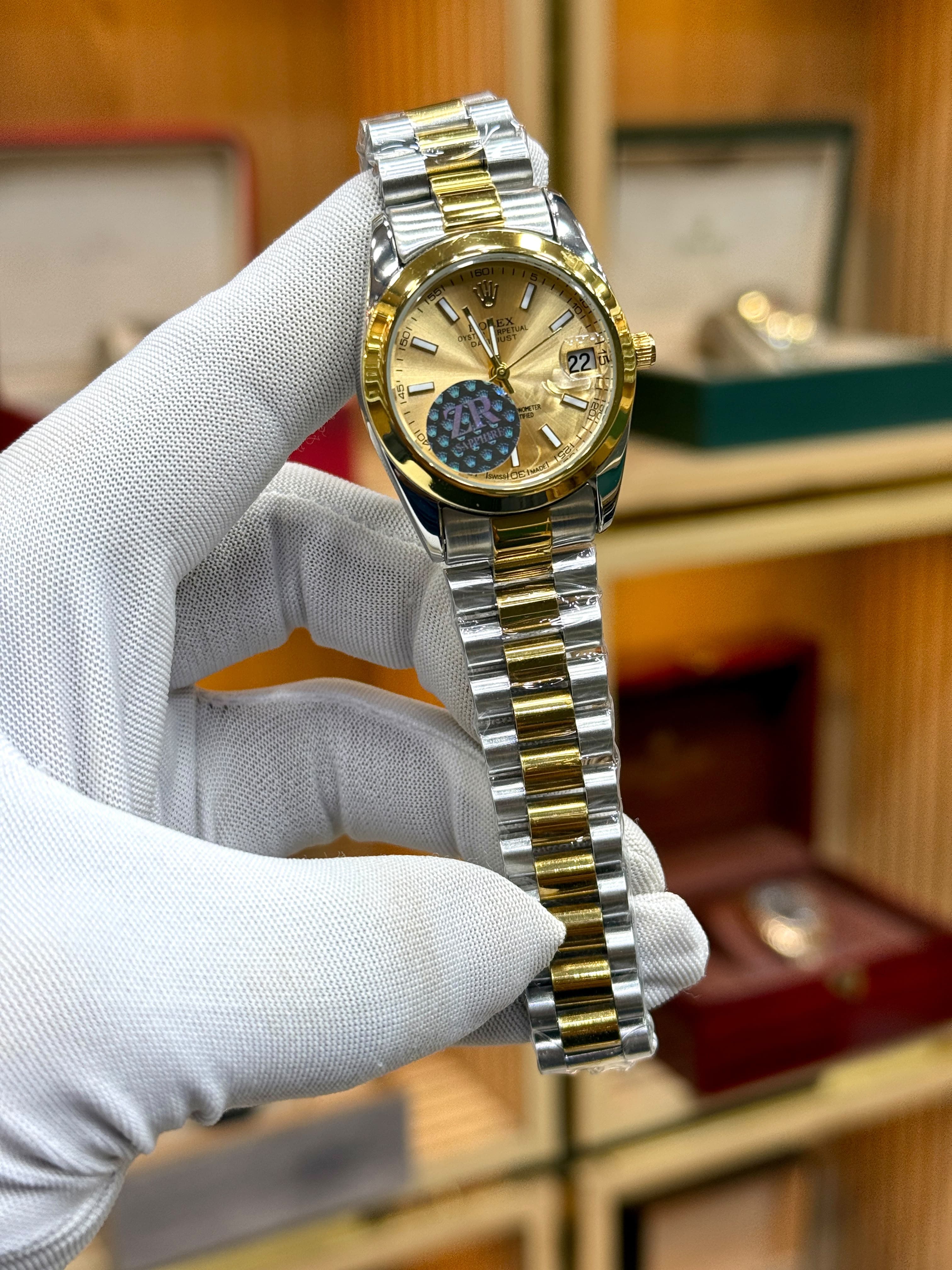 Rolex Datejust Ladies – Golden Dial